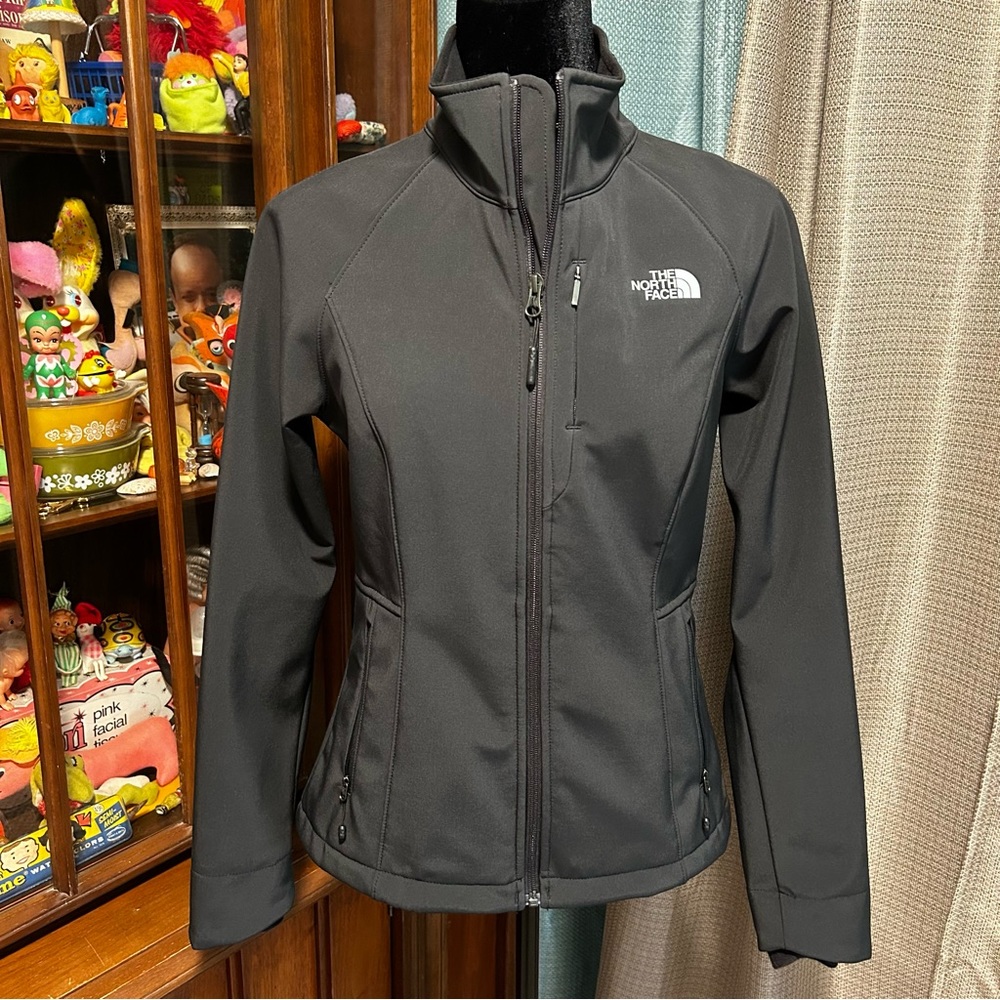 NWOT North Face Windwall Shell Jacket Fleece Lined
